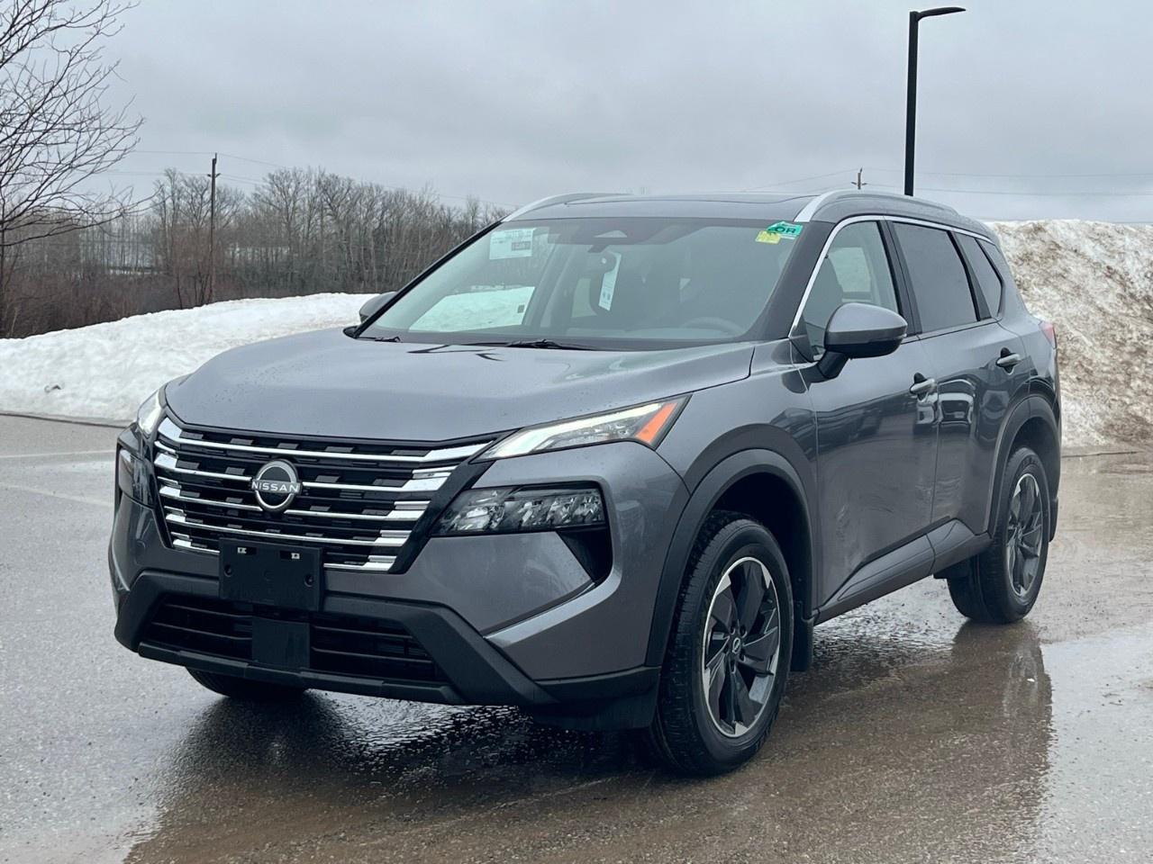 2026 Nissan Rogue AWD SV Moonroof Photo2