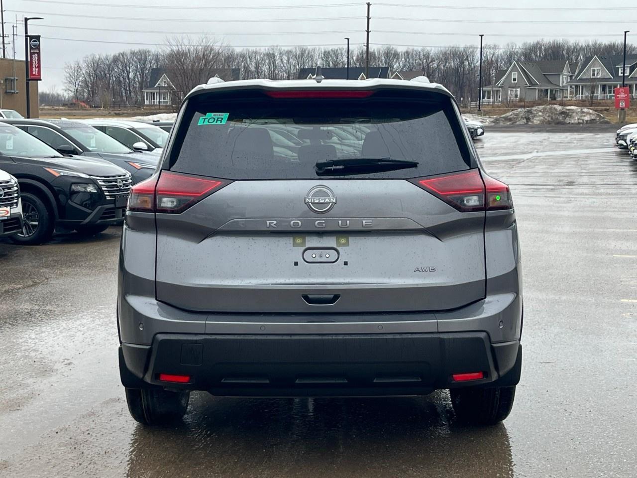 2026 Nissan Rogue AWD SV Moonroof Photo