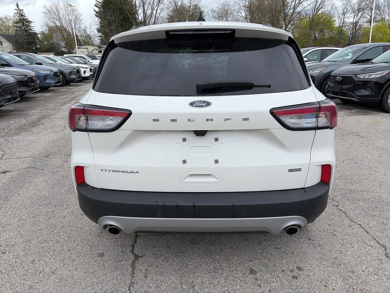 2022 Ford Escape Titanium Hybrid FWD Photo