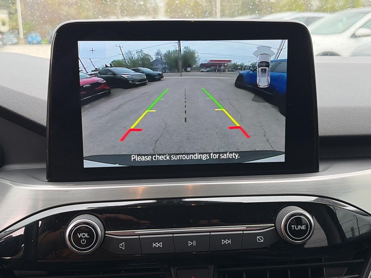2022 Ford Escape Titanium Hybrid FWD Photo