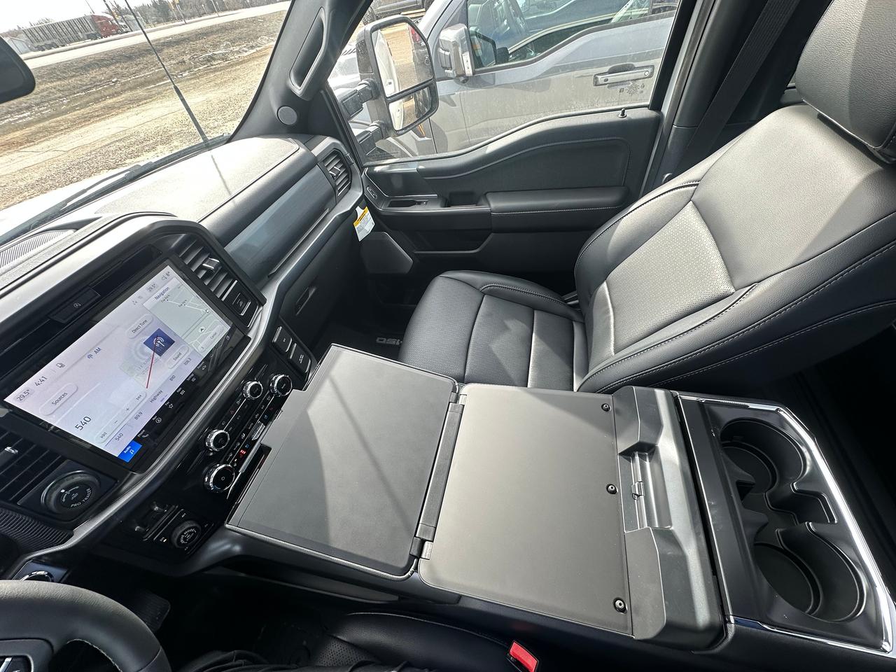 2026 Ford F-150 LARIAT 4WD SuperCrew 6.5' Box 502A Photo5