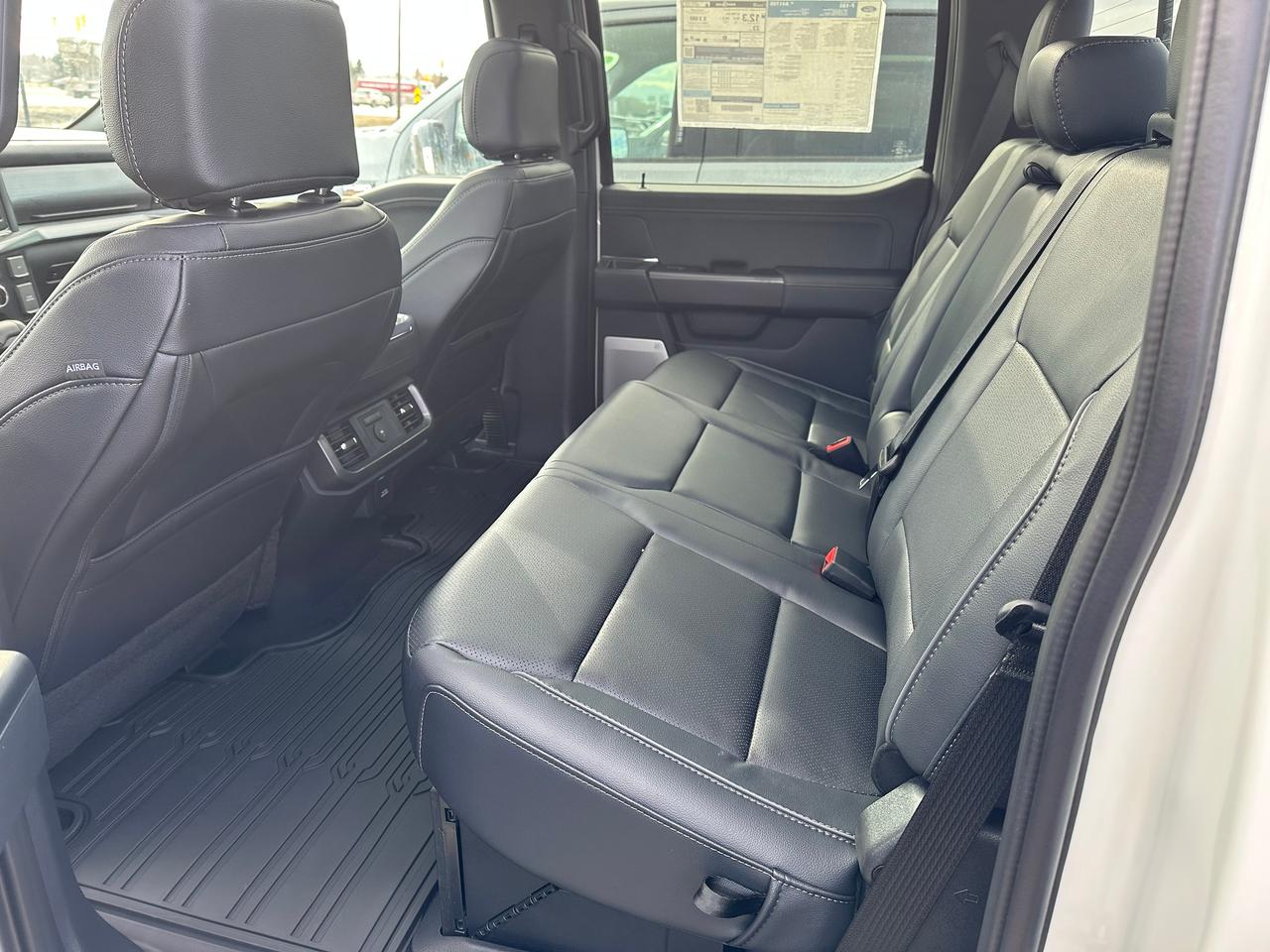2026 Ford F-150 LARIAT 4WD SuperCrew 6.5' Box 502A Photo5