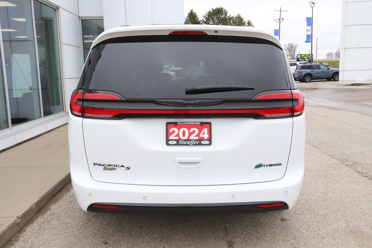 2024 Chrysler Pacifica Hybrid Premium S Appearance 2WD Photo