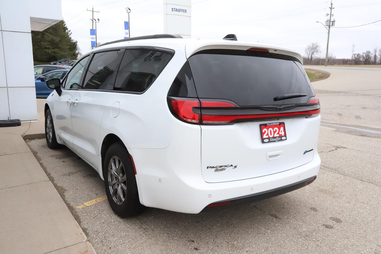 2024 Chrysler Pacifica Hybrid Premium S Appearance 2WD Photo