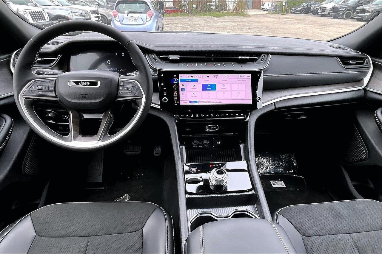 2026 Jeep Grand Cherokee L ALTITUDE 4X4 Photo