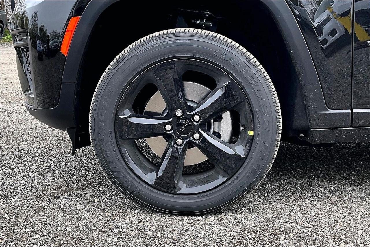 2026 Jeep Grand Cherokee L ALTITUDE 4X4 Photo