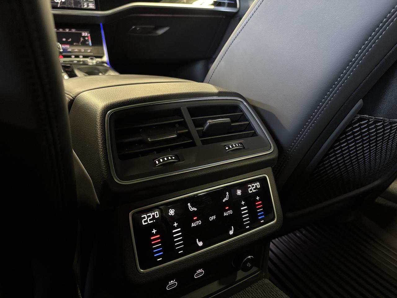 2023 Audi RS 6 Avant QUATTRO|NO LUXTAX|CARBONBODYKIT|CRYSTALSHIFTER|HUD Photo