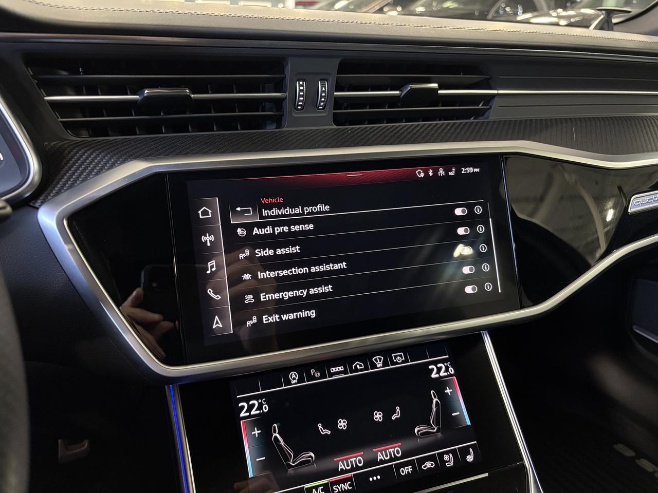 2023 Audi RS 6 Avant QUATTRO|NO LUXTAX|CARBONBODYKIT|CRYSTALSHIFTER|HUD Photo