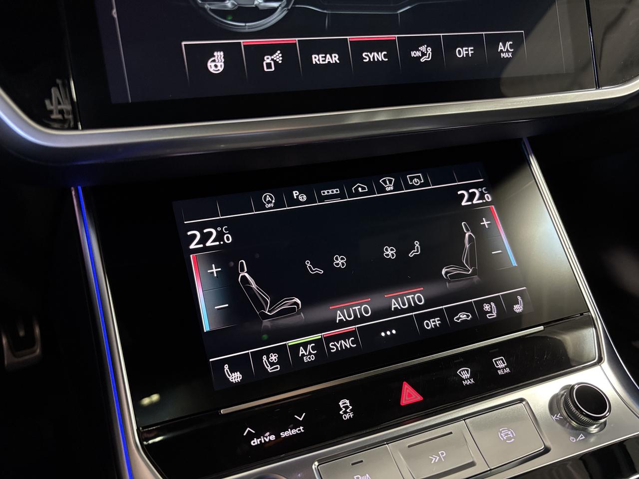 2023 Audi RS 6 Avant QUATTRO|NO LUXTAX|CARBONBODYKIT|CRYSTALSHIFTER|HUD Photo