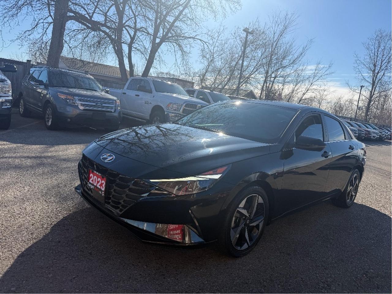2023 Hyundai Elantra Luxury | One Owner I Clean CARFAX Photo