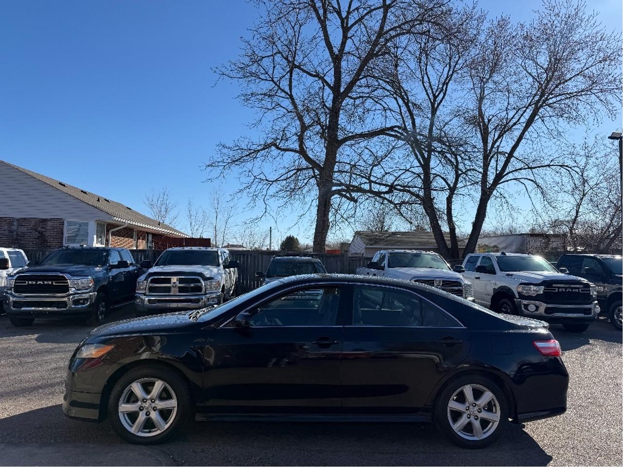 2009 Toyota Camry SE | One Owner | Very Low Mileage Photo