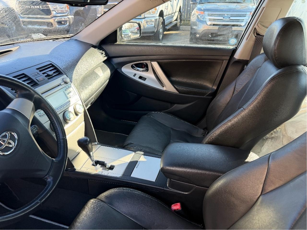 2009 Toyota Camry SE | One Owner | Very Low Mileage Photo