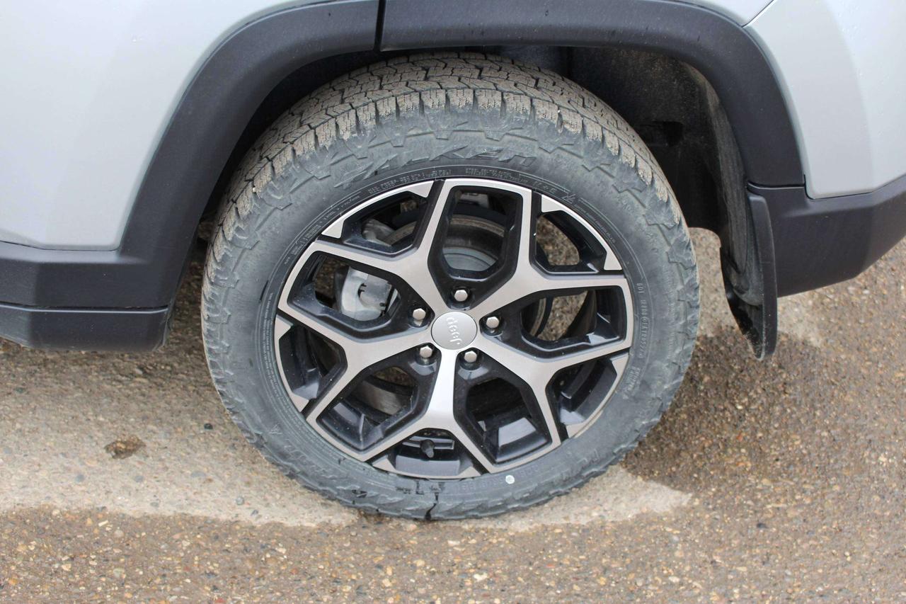 13827978