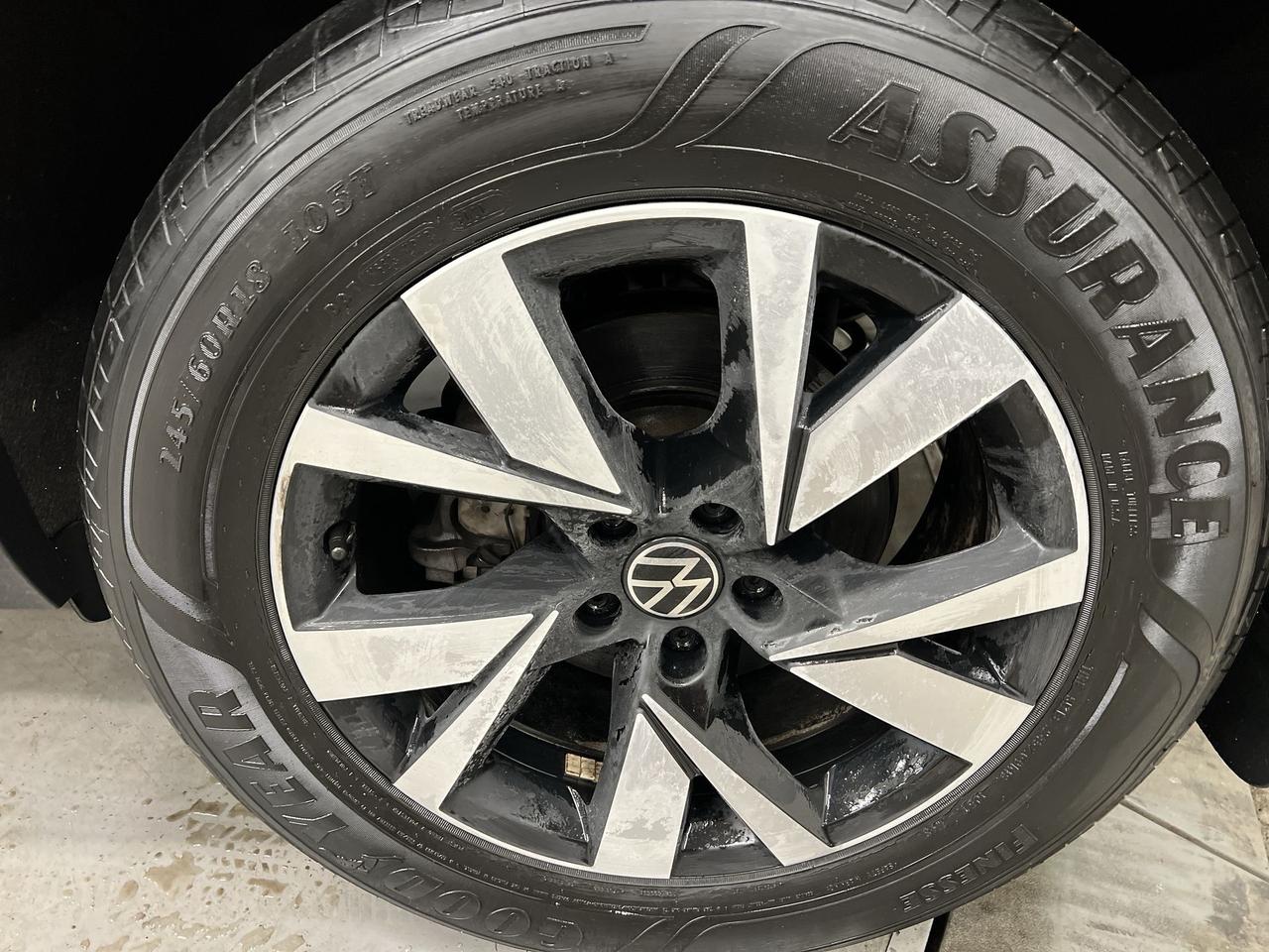 2021 Volkswagen Atlas Cross Sport COMFORTLINE AWD | HTD LEATHER | CARPLAY | ALLOYS Photo