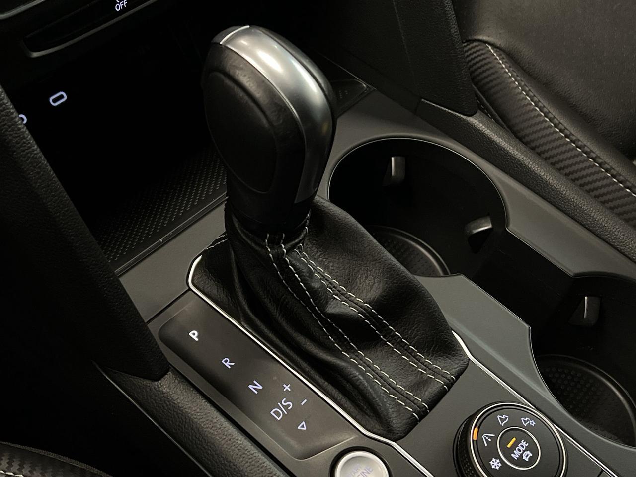 2021 Volkswagen Atlas Cross Sport COMFORTLINE AWD | HTD LEATHER | CARPLAY | ALLOYS Photo