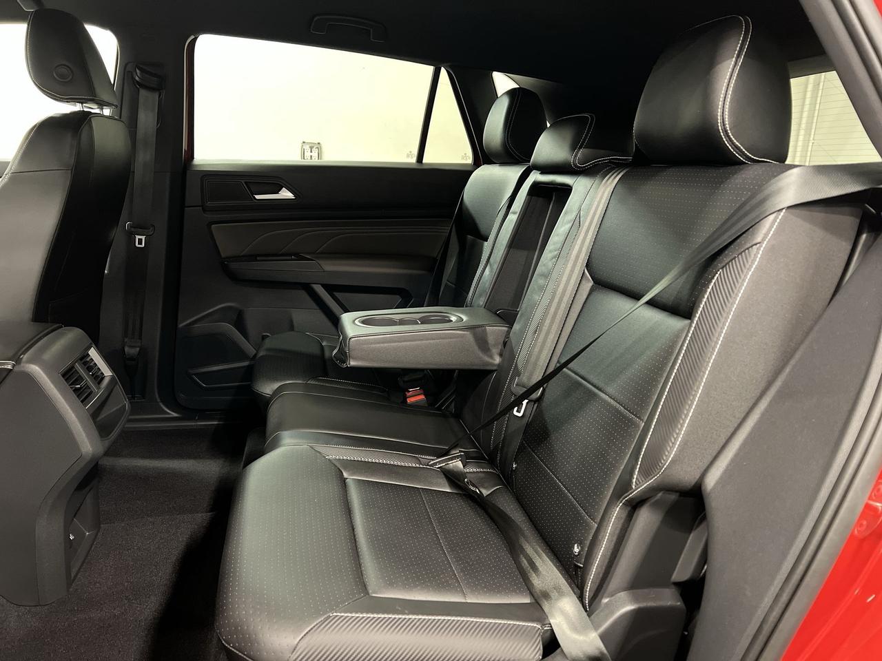 2021 Volkswagen Atlas Cross Sport COMFORTLINE AWD | HTD LEATHER | CARPLAY | ALLOYS Photo