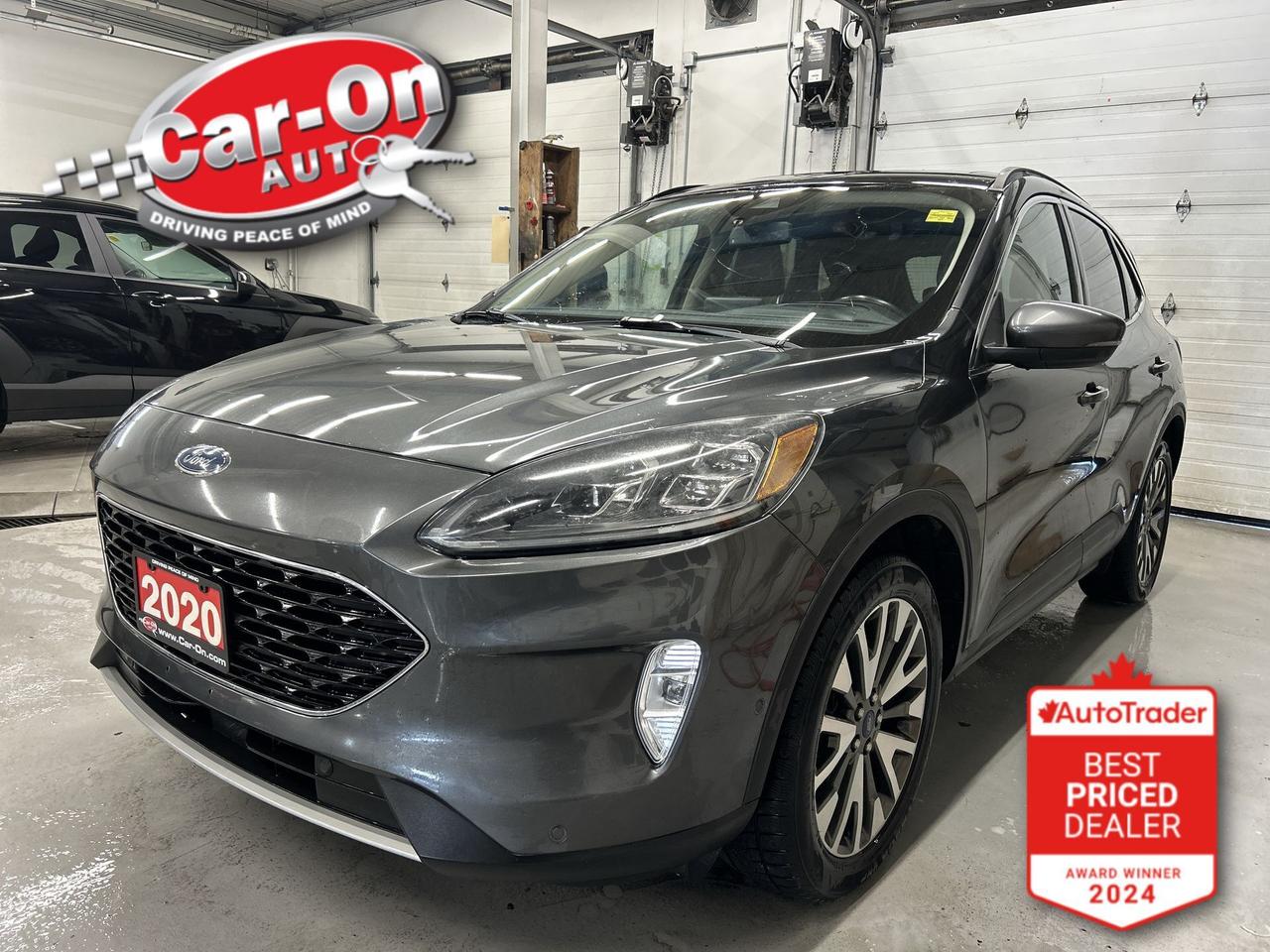 Used 2020 Ford Escape TITANIUM AWD | HTD LEATHER | PANO ROOF | HUD | NAV for sale in Ottawa, ON