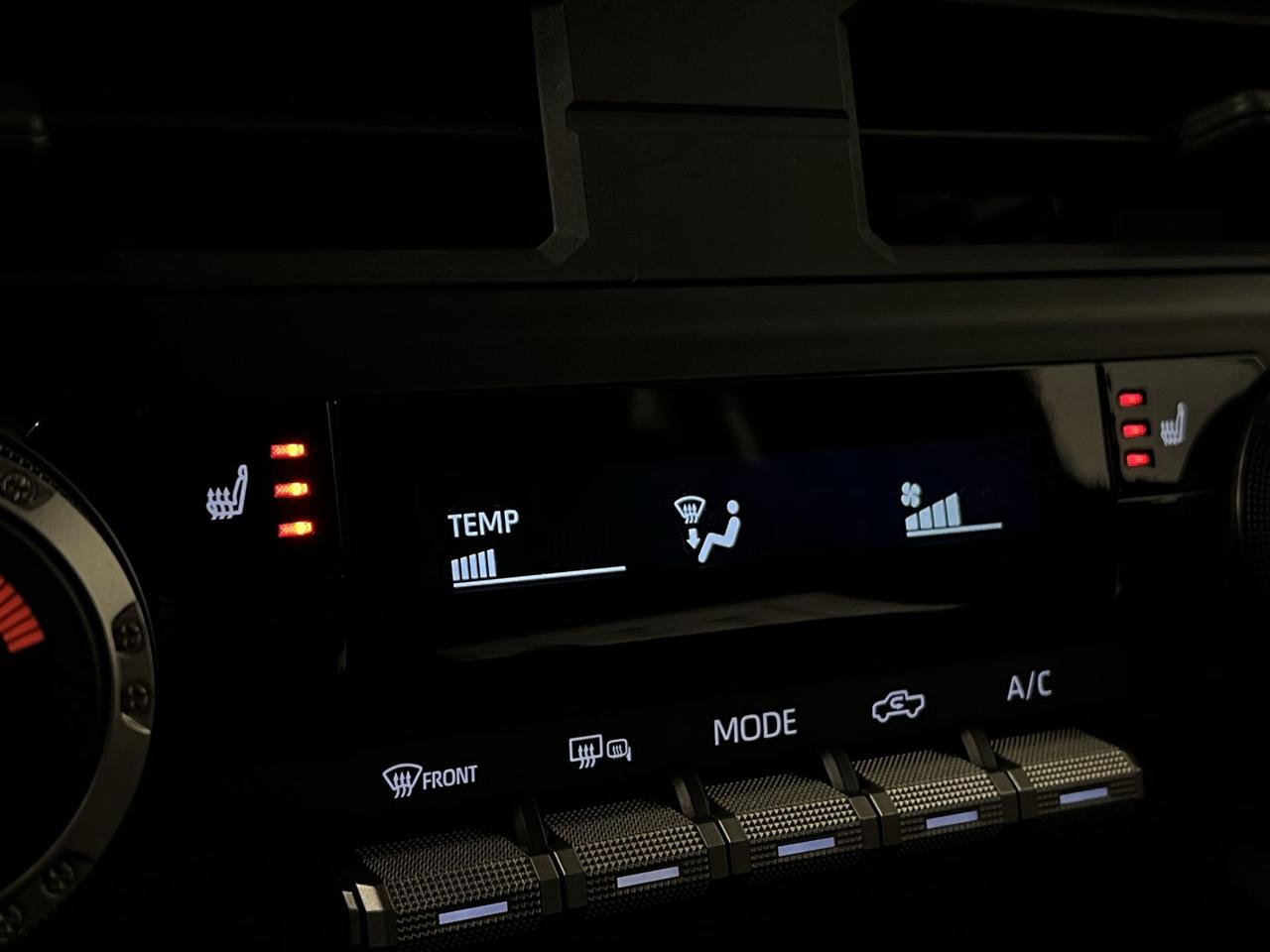 2024 Toyota Tacoma SR5 4X4 | DBL CAB | HTD SEATS | CARPLAY | ALLOYS Photo