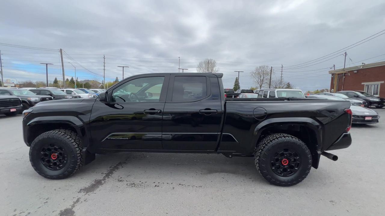 2024 Toyota Tacoma SR5 4X4 | DBL CAB | HTD SEATS | CARPLAY | ALLOYS Photo