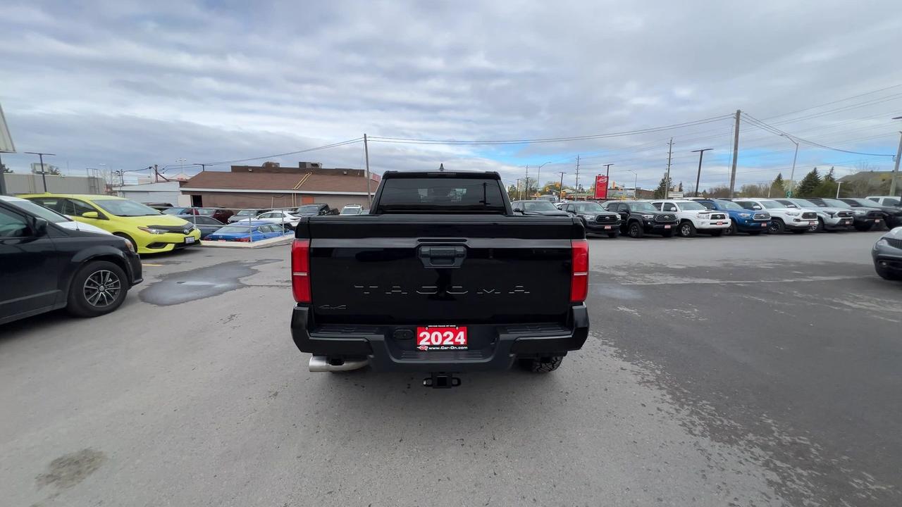 2024 Toyota Tacoma SR5 4X4 | DBL CAB | HTD SEATS | CARPLAY | ALLOYS Photo