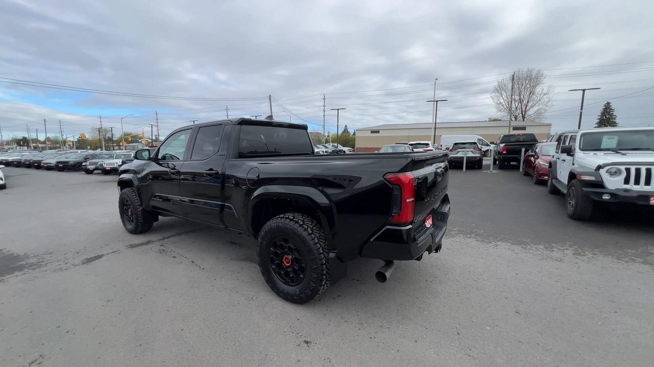 2024 Toyota Tacoma SR5 4X4 | DBL CAB | HTD SEATS | CARPLAY | ALLOYS Photo