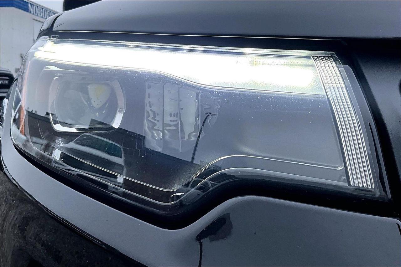 2022 Jeep Compass Trailhawk Elite | Vented Leather | SafetyTech |4X4 Photo