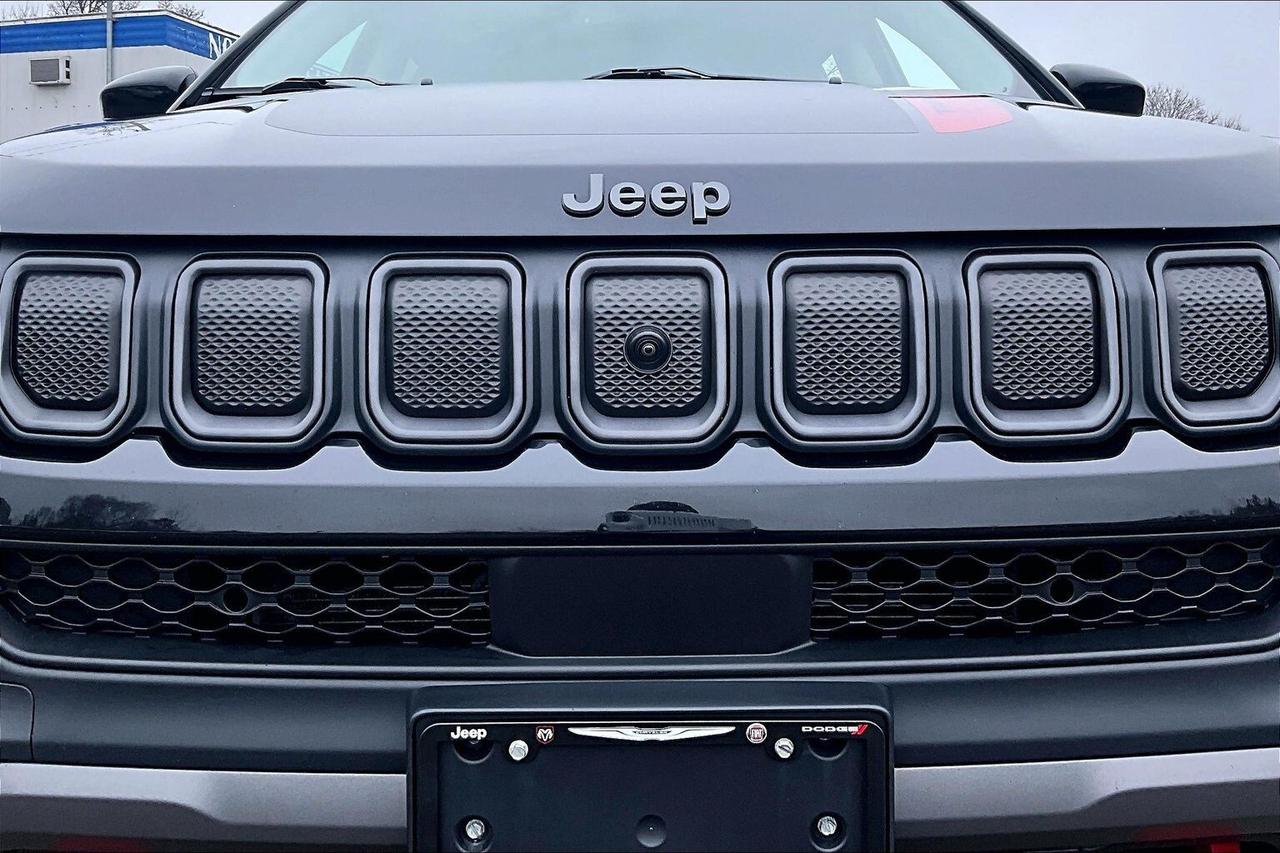 2022 Jeep Compass Trailhawk Elite | Vented Leather | SafetyTech |4X4 Photo