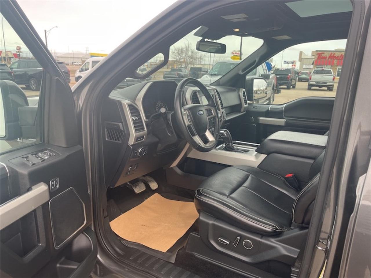 2018 Ford F-150 Lariat  - Leather Seats -  Cooled Seats Photo5