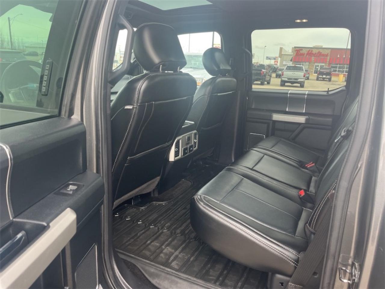 2018 Ford F-150 Lariat  - Leather Seats -  Cooled Seats Photo5