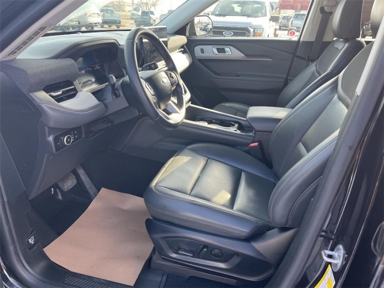 2025 Ford Explorer Active  - Heated Seats Photo5