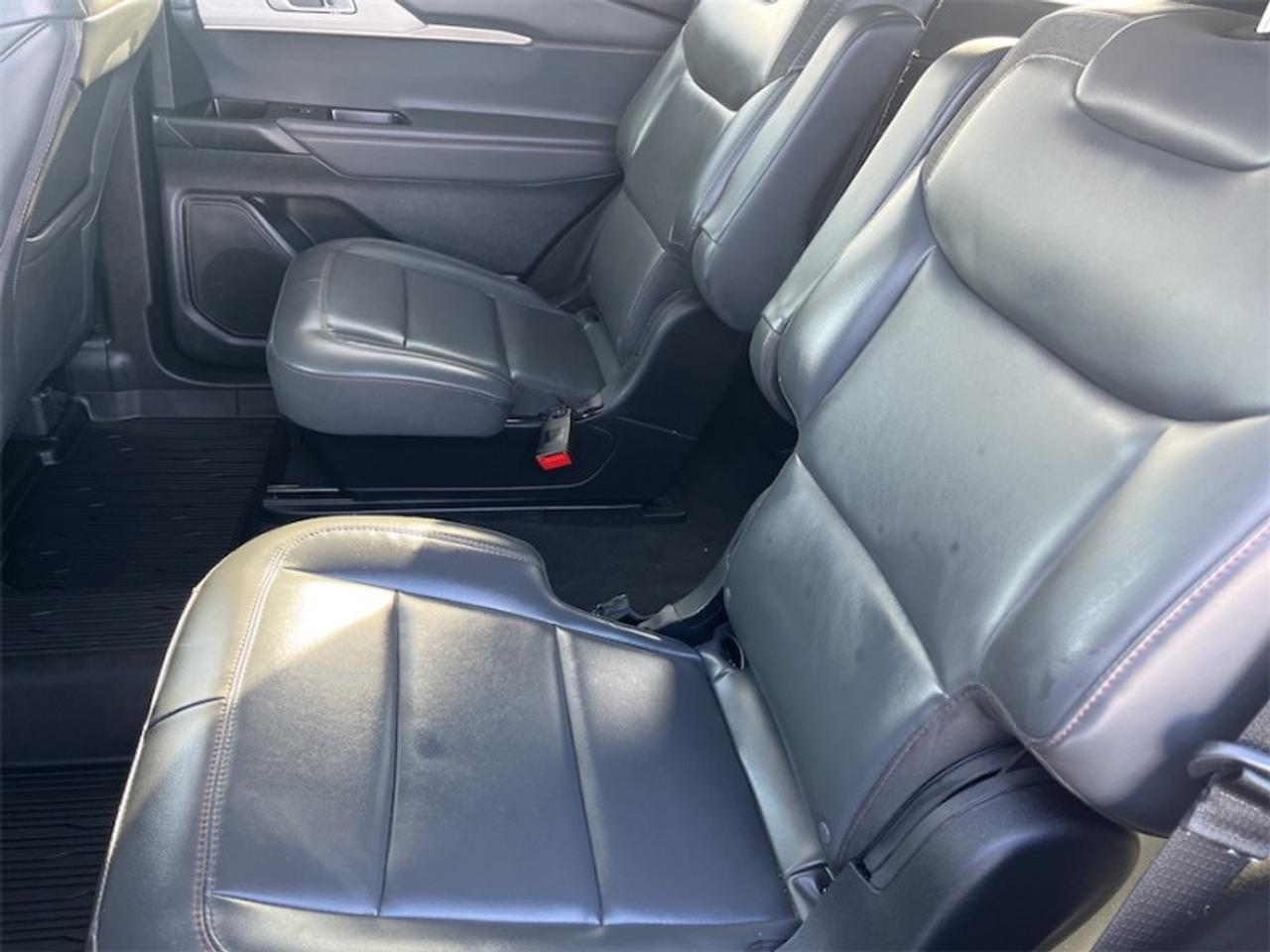 2025 Ford Explorer Active  - Heated Seats Photo5