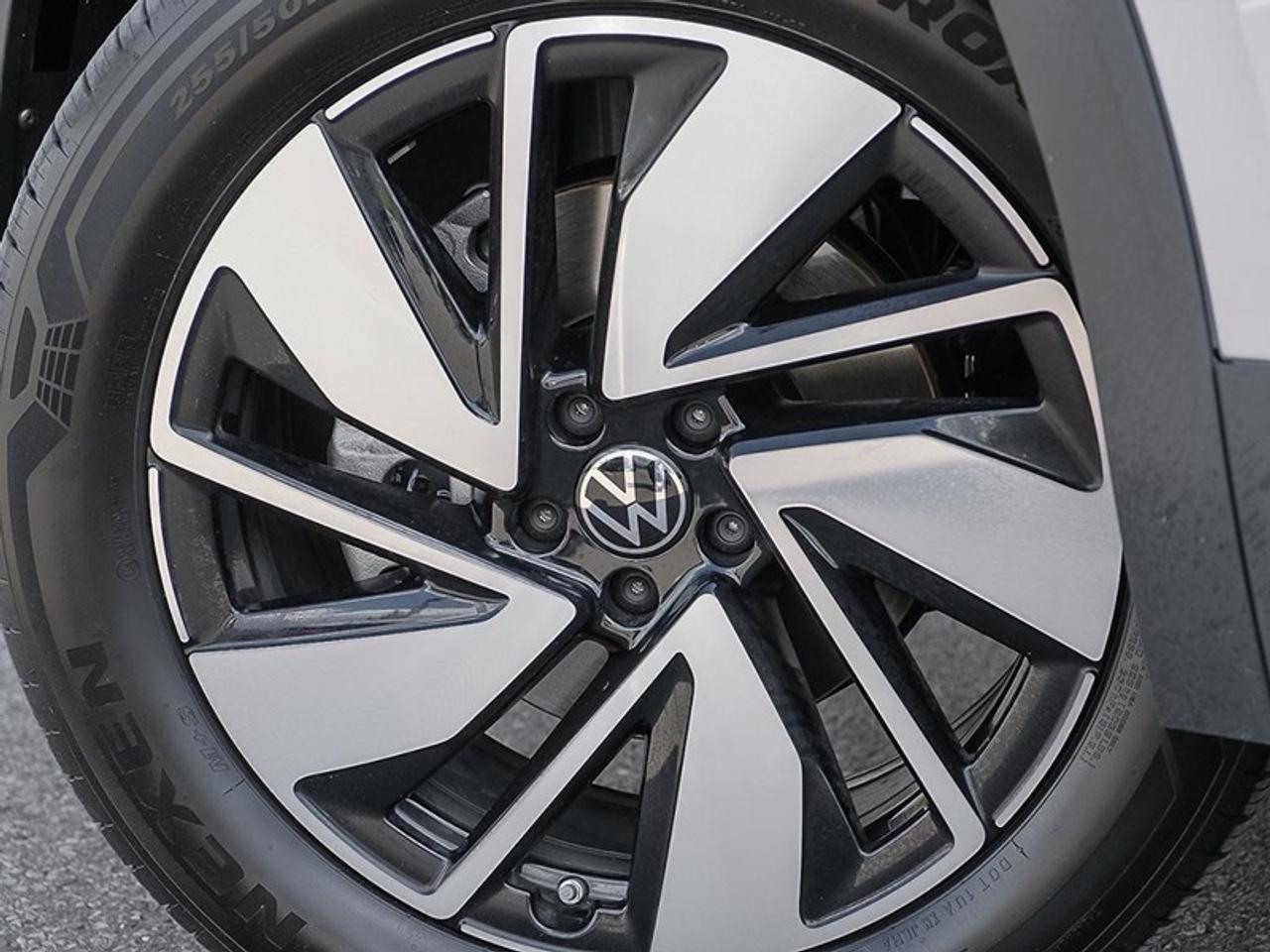 2026 Volkswagen Atlas Highline  - Sunroof -  Navigation Photo