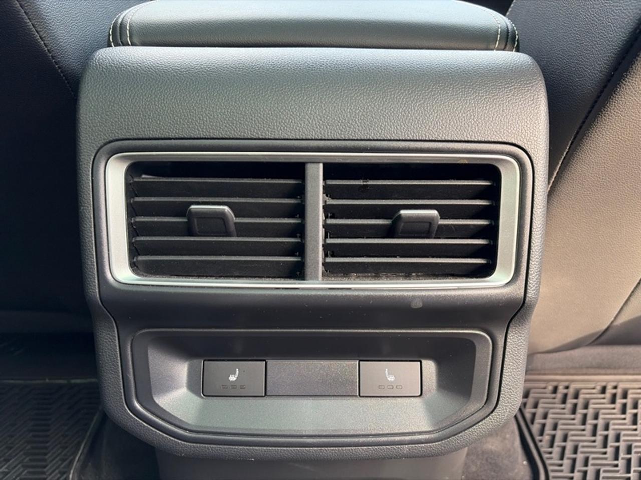 2024 Volkswagen Atlas Cross Sport Highline 2.0 TSI Photo