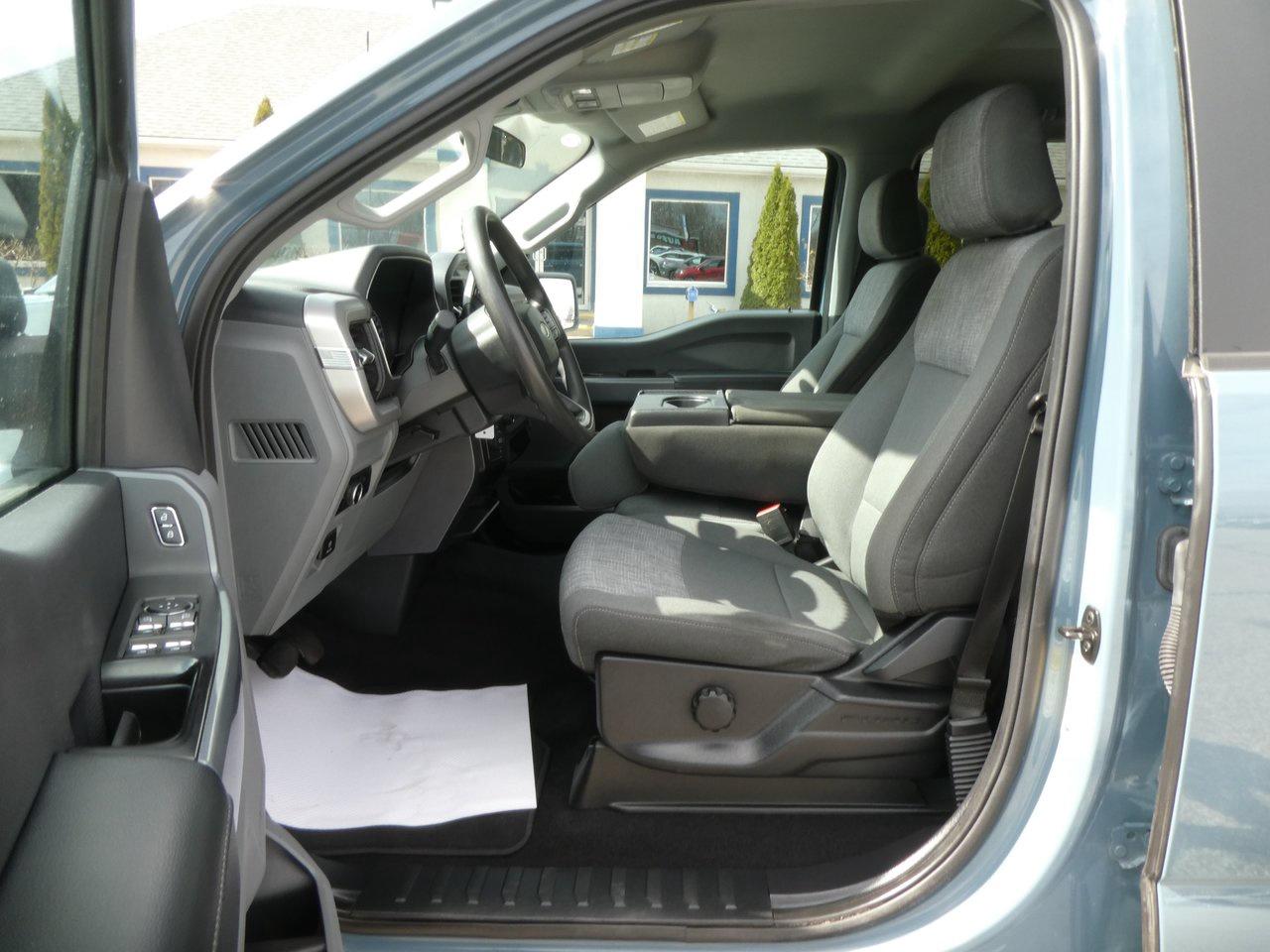 2023 Ford F-150 XLT | Nav | Backup Cam | Photo