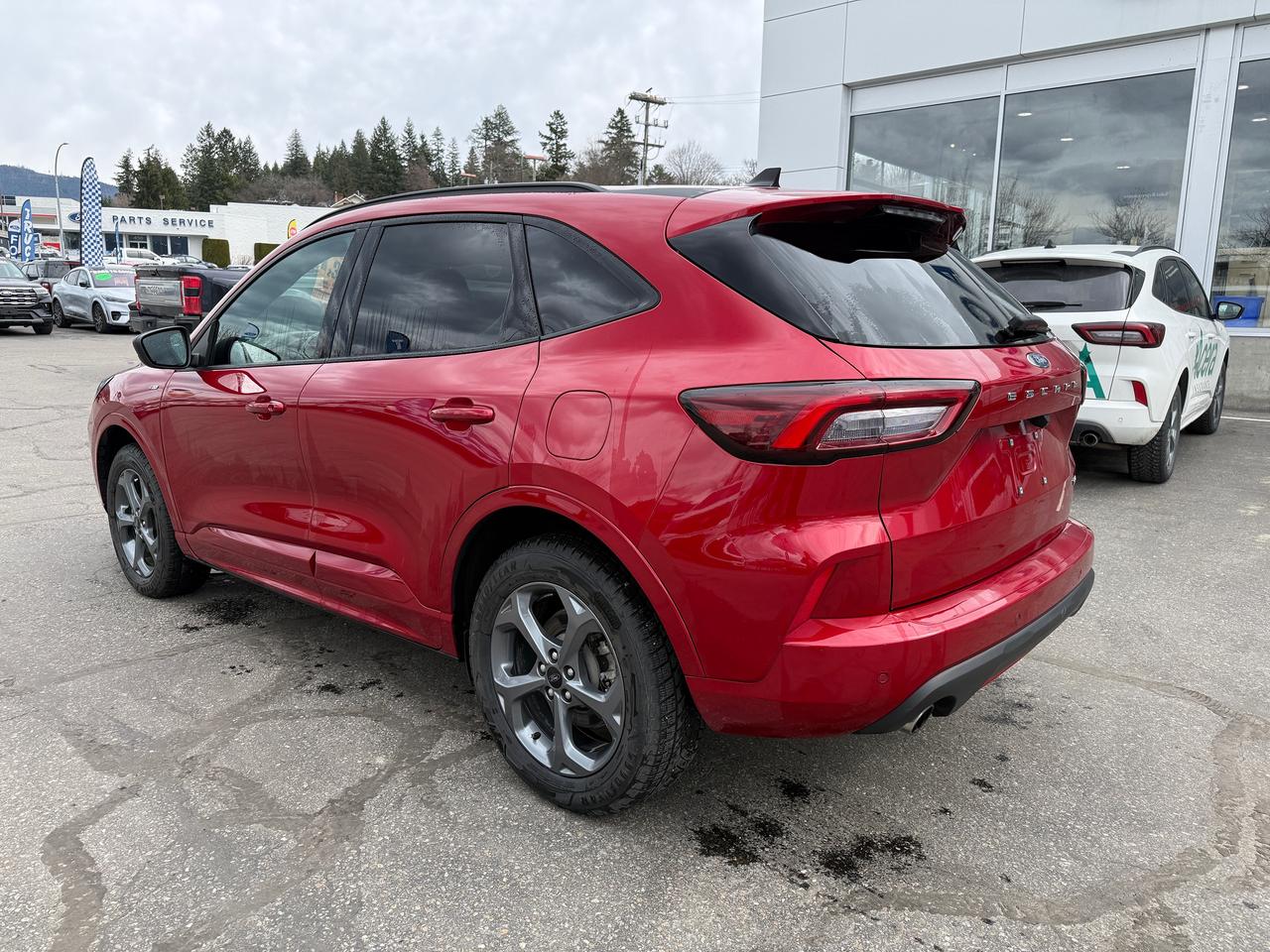 2024 Ford Escape ST-Line Photo2