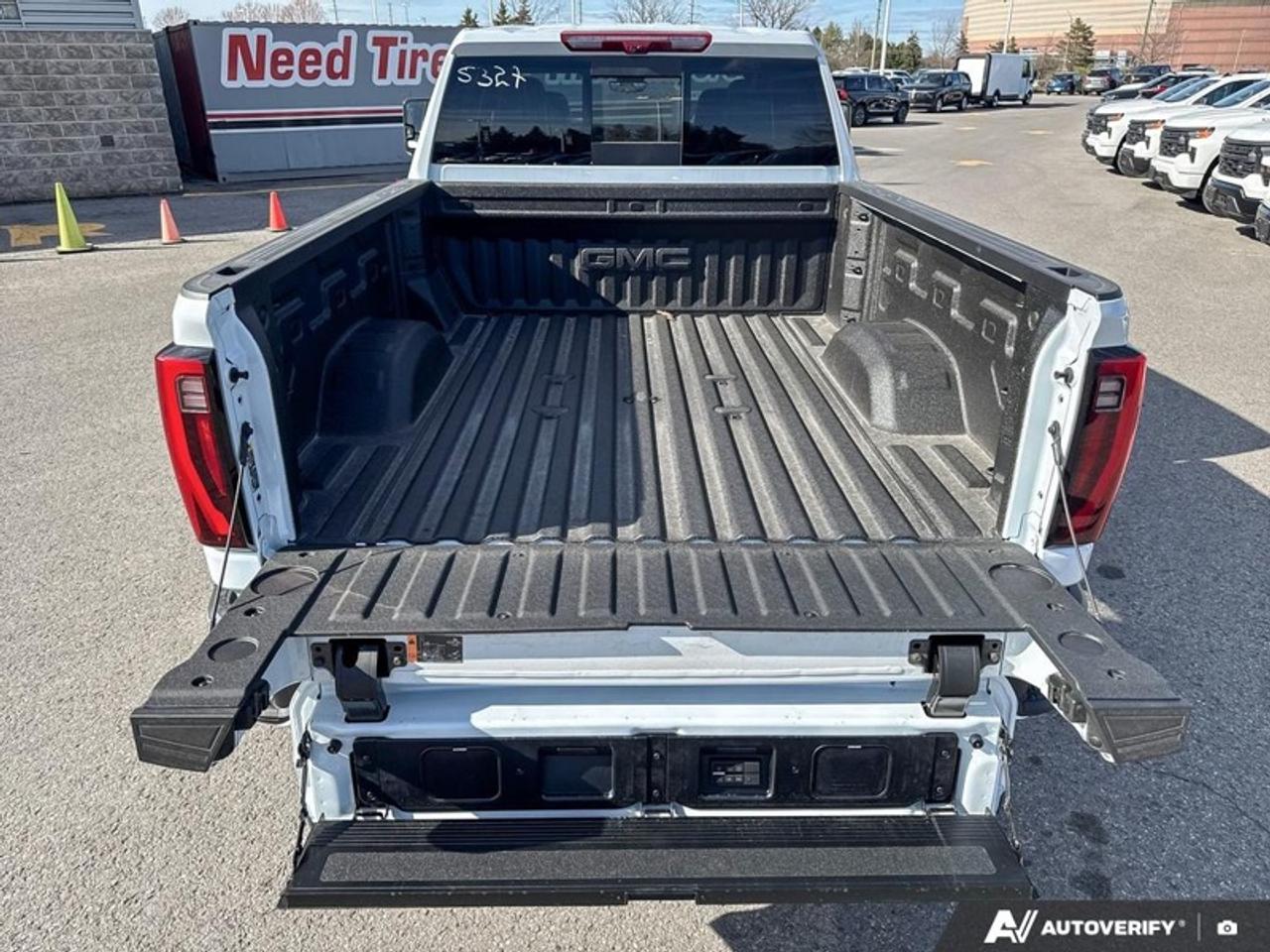 2026 GMC Sierra 2500 HD Denali Ultimate  - Leather Seats Photo