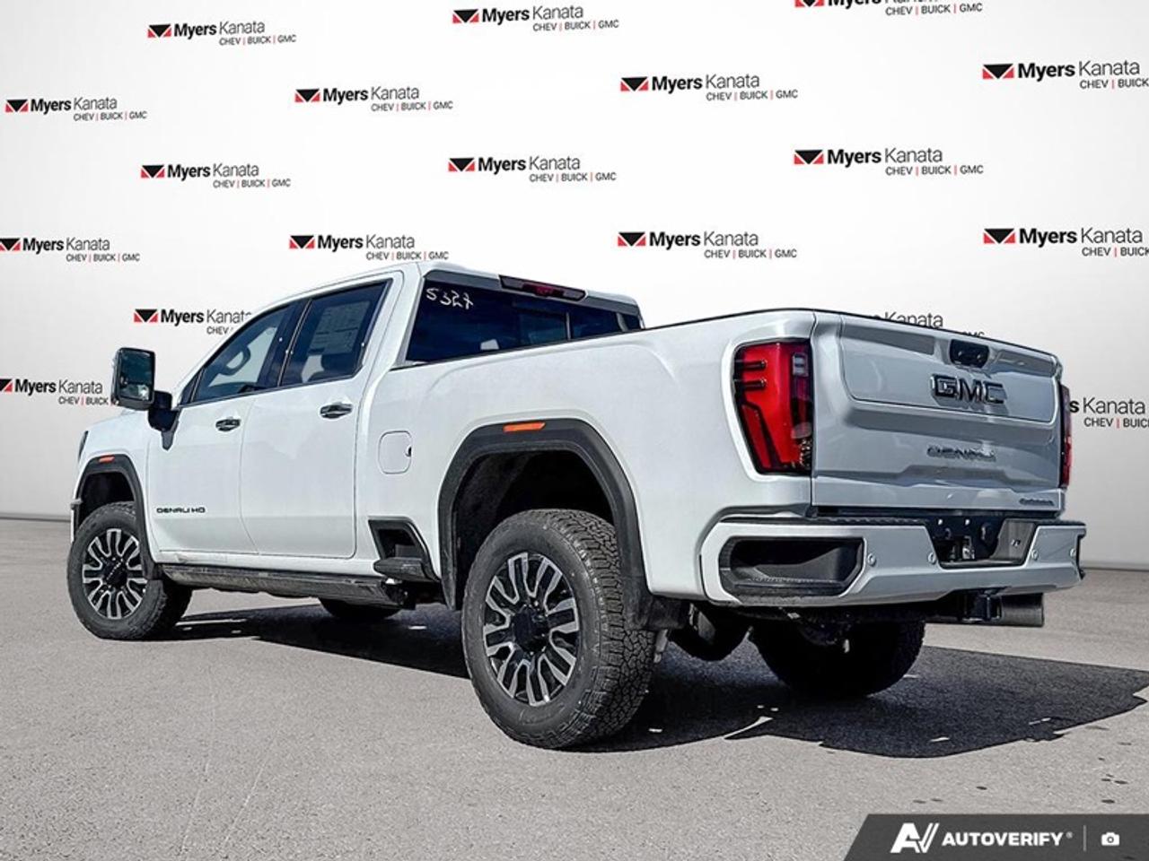2026 GMC Sierra 2500 HD Denali Ultimate  - Leather Seats Photo3