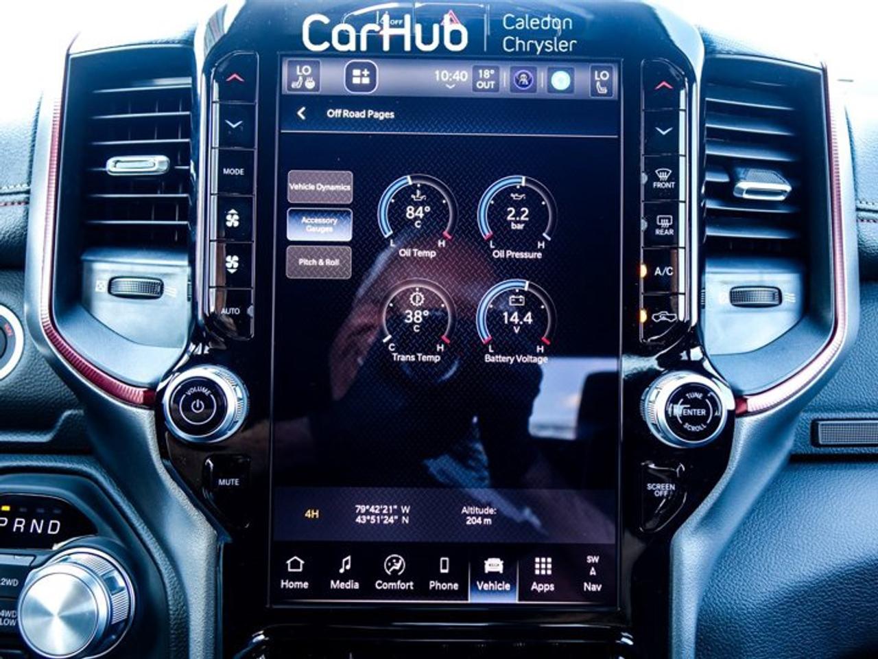 2026 RAM 1500 Rebel 4x4 Crew Cab 5'7" Box 12"Display Navi Remote Start Heated Front Seats Photo