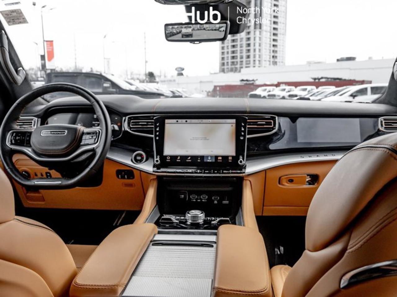 2023 Jeep Grand Wagoneer L Series III Photo