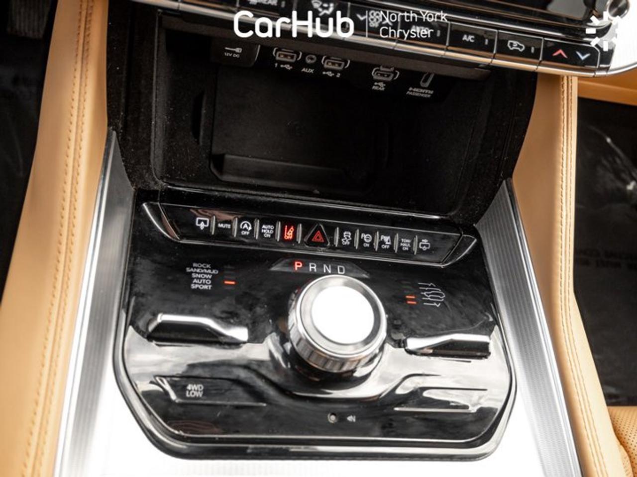 2023 Jeep Grand Wagoneer L Series III Photo