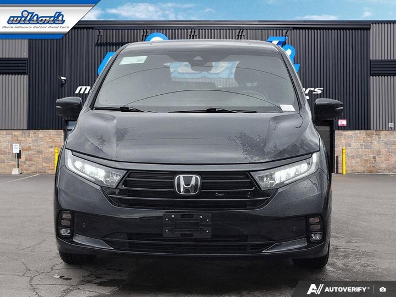 2024 Honda Odyssey Black Edition | Leather | Nav | Sunroof | DVD | Heated Seats + Ventilated Seats | and More ! Photo