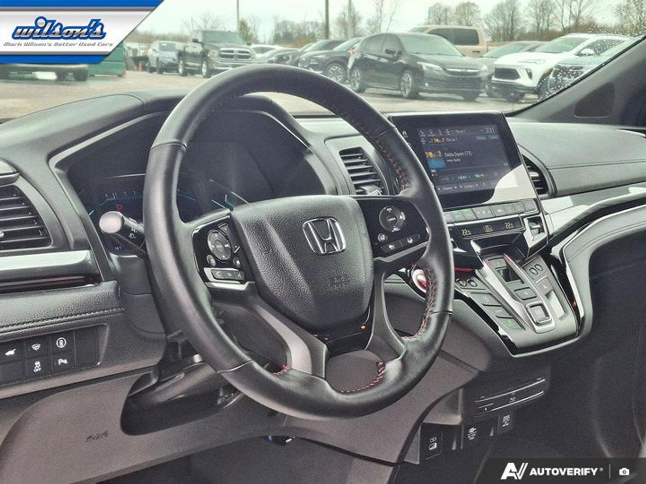 2024 Honda Odyssey Black Edition | Leather | Nav | Sunroof | DVD | Heated Seats + Ventilated Seats | and More ! Photo