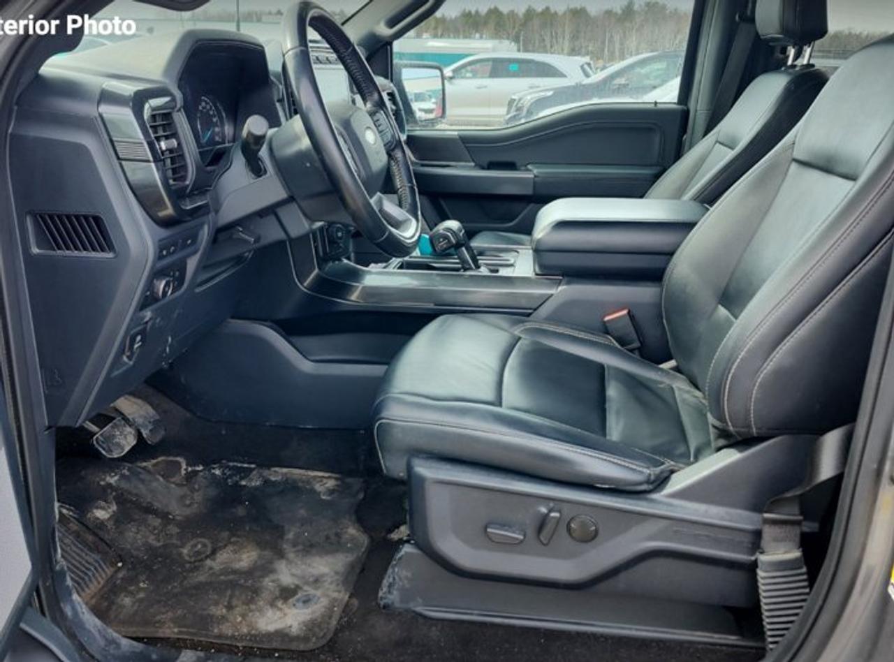 2022 Ford F-150 XLT Crew 4X4 | 5.0L | 302A | Black Pkg | Leather | 360 Camera | B&O Audio | Tailgate Step and More ! Photo