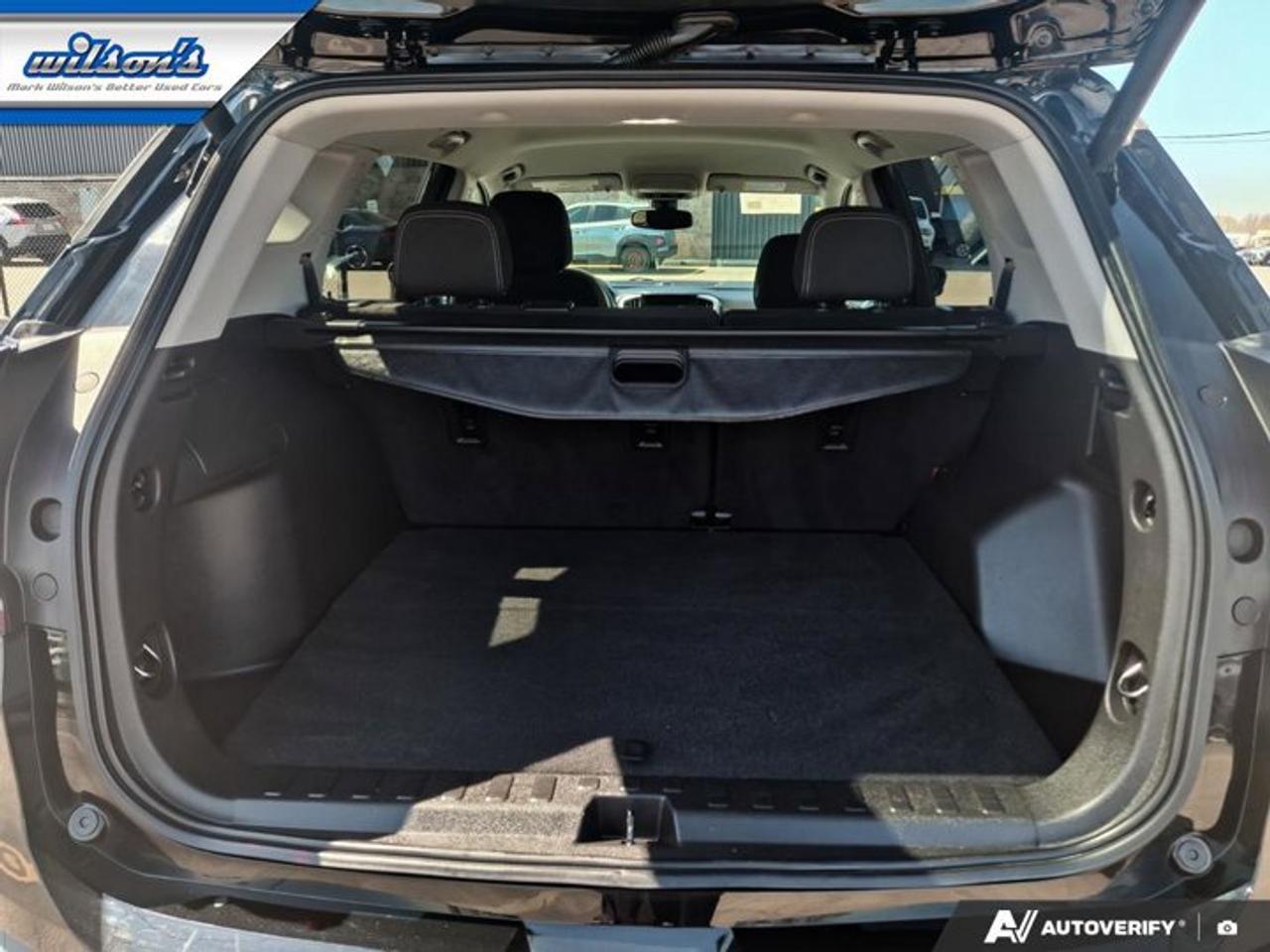 2023 GMC Terrain SLE AWD | Adaptive Cruise | Power Liftgate | CarPlay + Android Auto | Rear Camera | Alloy Wheels | Photo