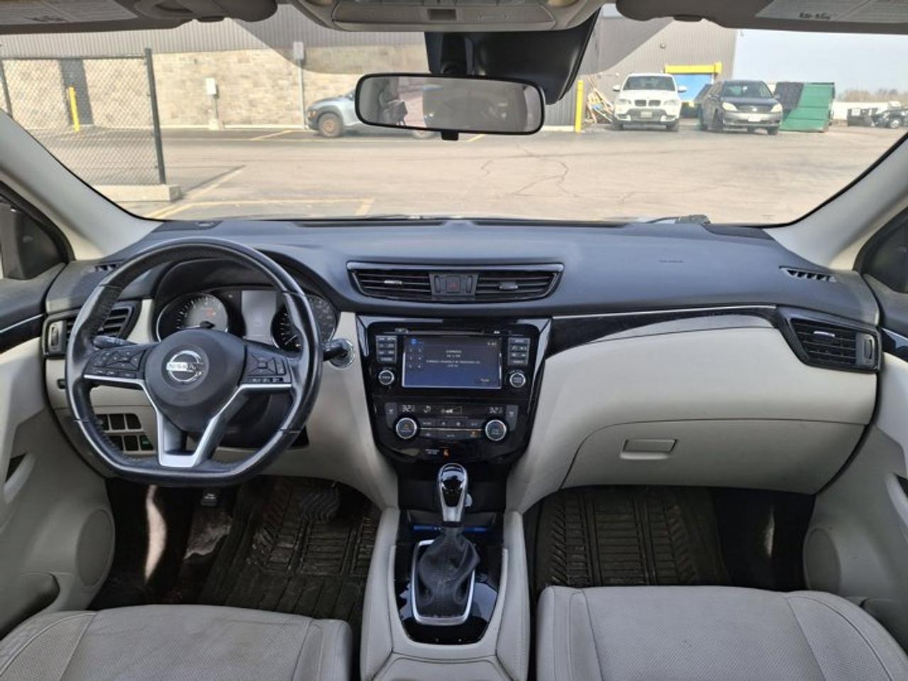 2018 Nissan Qashqai SL AWD | Leather | Heated Seats + Steering | Remote Start | BSM | Adaptive Cruise | and More ! Photo