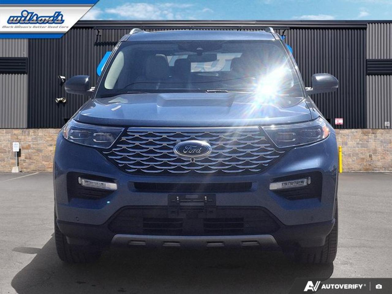 2020 Ford Explorer Platinum | Leather | Pano Roof | Navi | Heated + Ventilated Seats | Heated Steering | and More ! Photo
