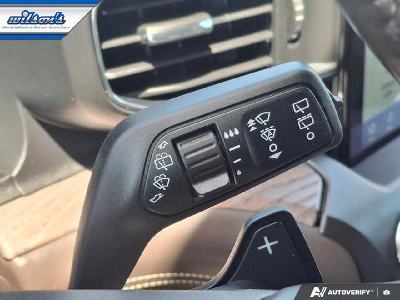 2020 Ford Explorer Platinum | Leather | Pano Roof | Navi | Heated + Ventilated Seats | Heated Steering | and More ! Photo