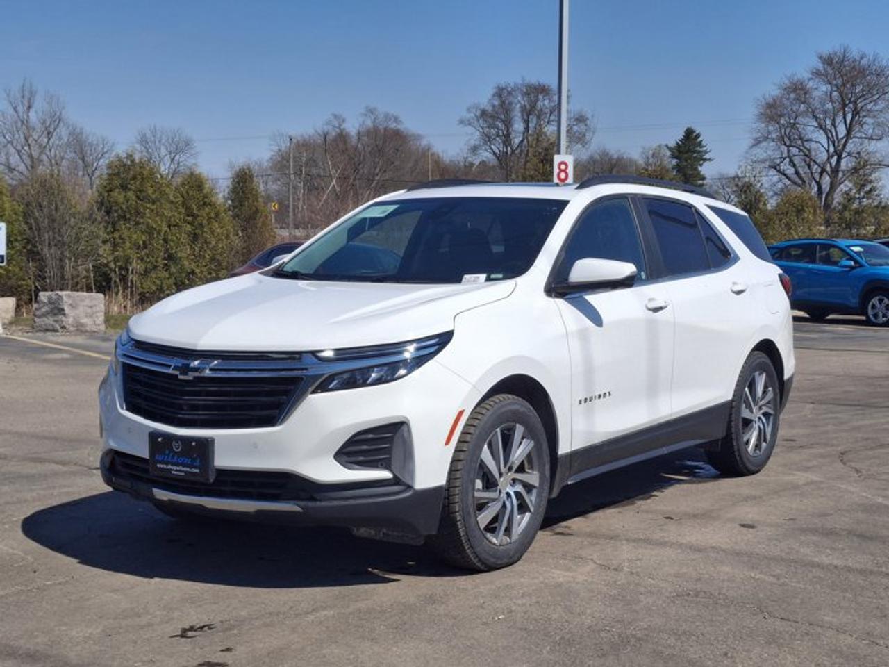 2022 Chevrolet Equinox LT AWD | True North | Pano Roof | Heated Seats + Steering | Power Liftgate | Adaptive Cruise & More! Photo