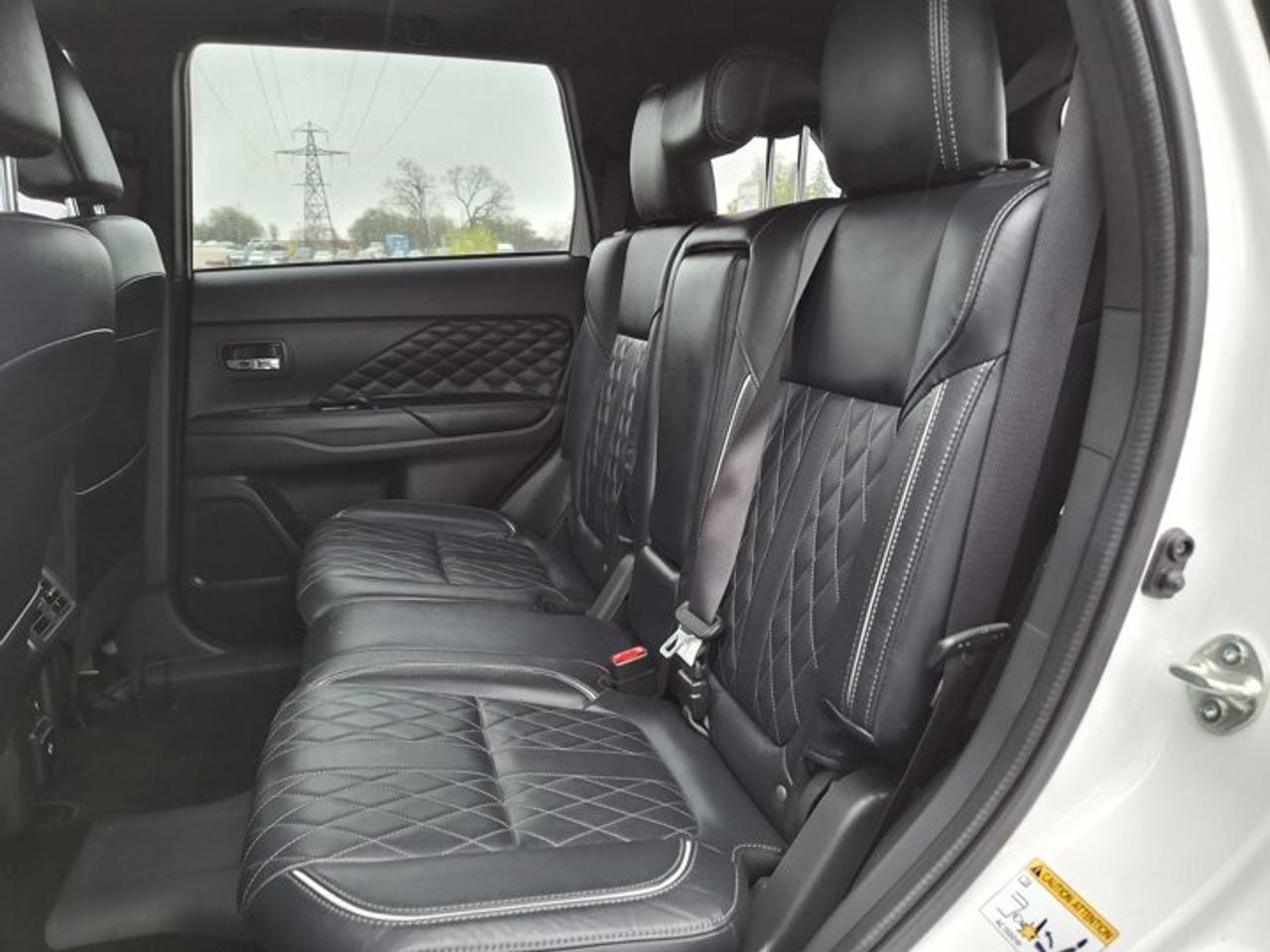2022 Mitsubishi Outlander Phev Black Edition | Sunroof | Quilted Leather | Heated Seats + Steering | Power Liftgate | and More ! Photo