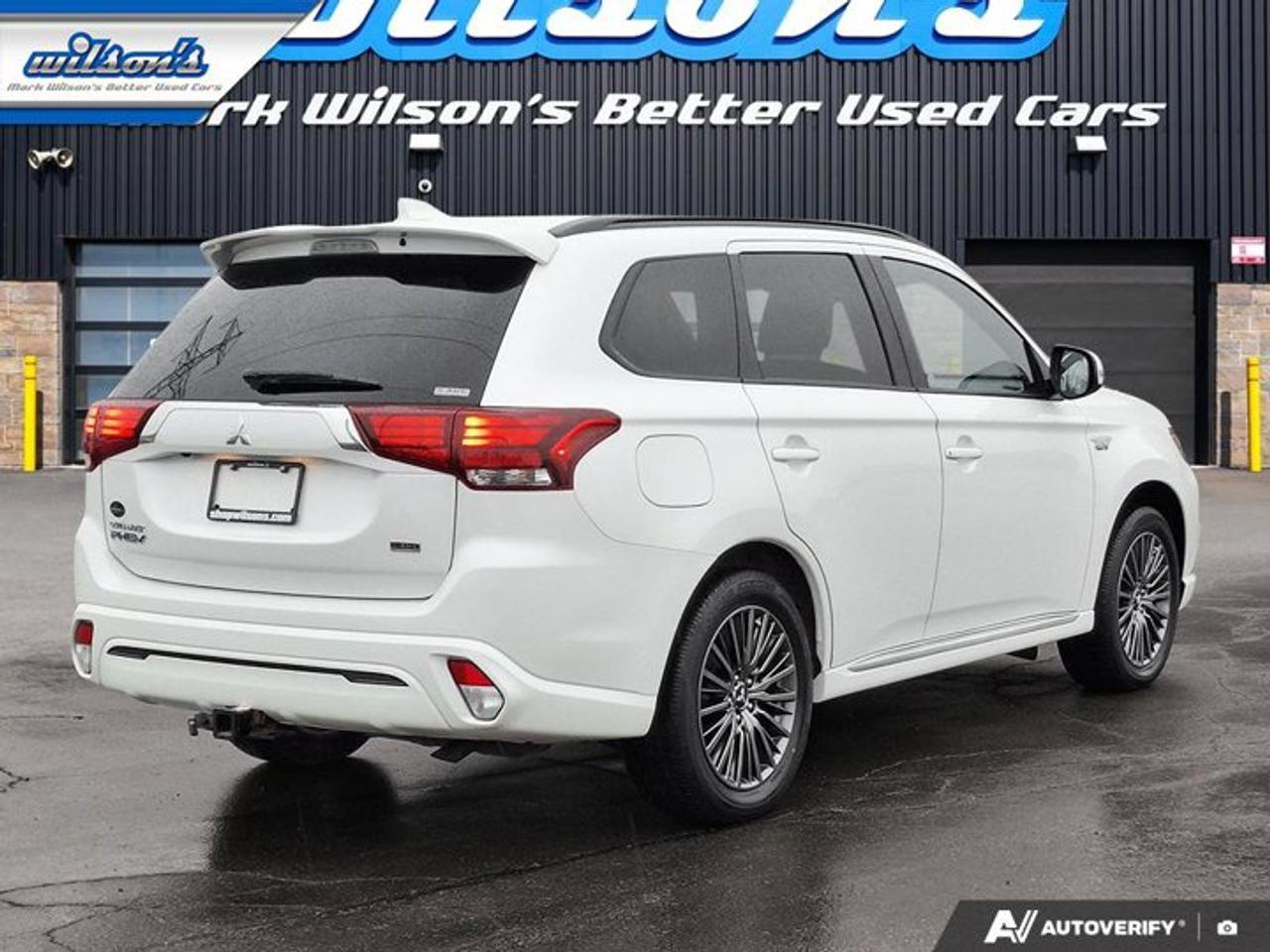 2022 Mitsubishi Outlander Phev Black Edition | Sunroof | Quilted Leather | Heated Seats + Steering | Power Liftgate | and More ! Photo
